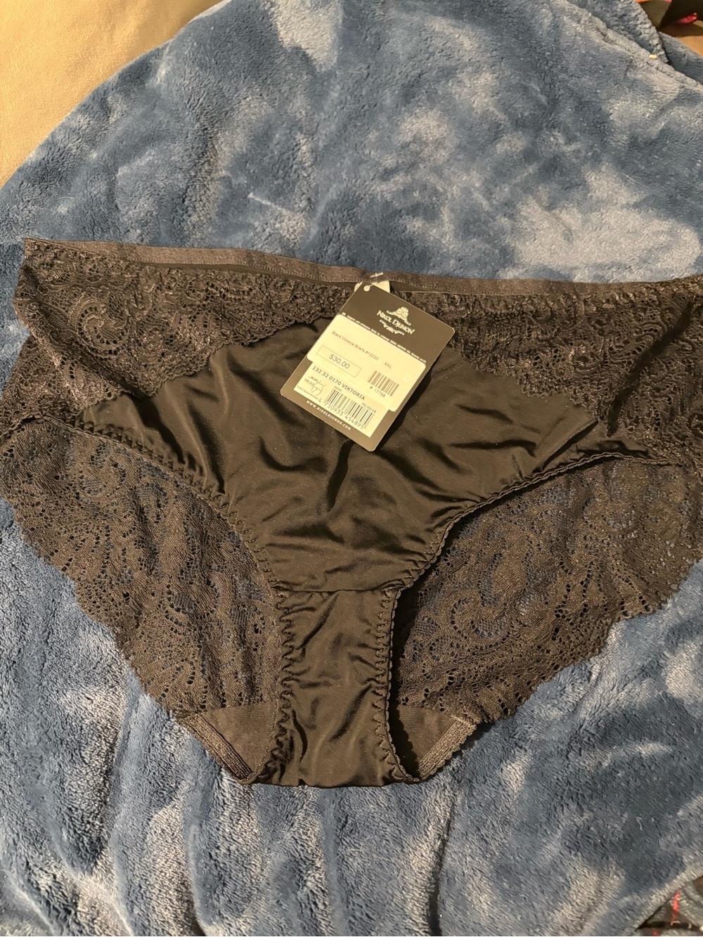💕 NWT Women's Black Lace-Trim Bikini Panty
Size XXL